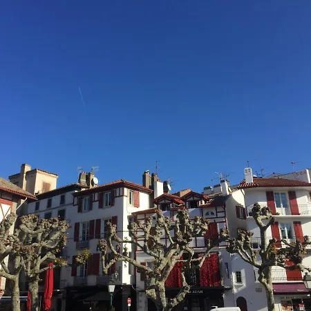 Les Pieds Dans L'eau Apartmán *